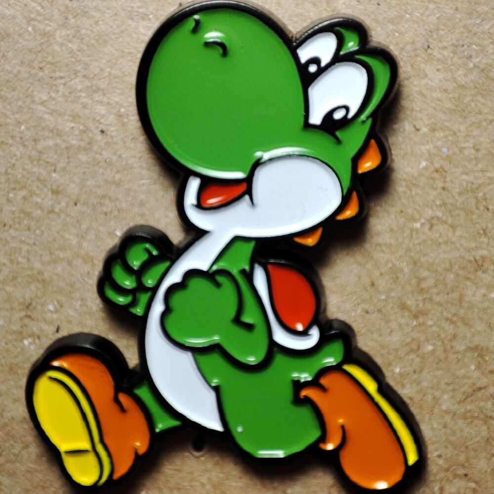 Super Mario Collector Pins Set of 5 Official Nintendo Collectible Badges - Picture 5 of 6